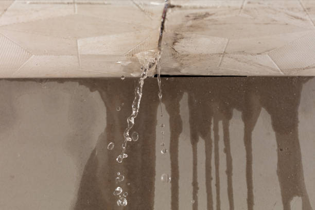 Professional Flood Damage Cleanup technician working in Stratton, OH